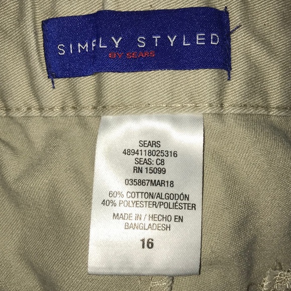 Bundle of 2 Simply Styled shorts, navy and khaki - Picture 5 of 7